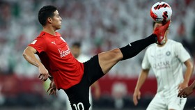 Insiden Aneh Kartu Merah James Rodriguez
