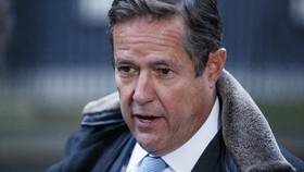 CEO Barclays Mundur di Tengah Penyelidikan Kasus Predator Anak