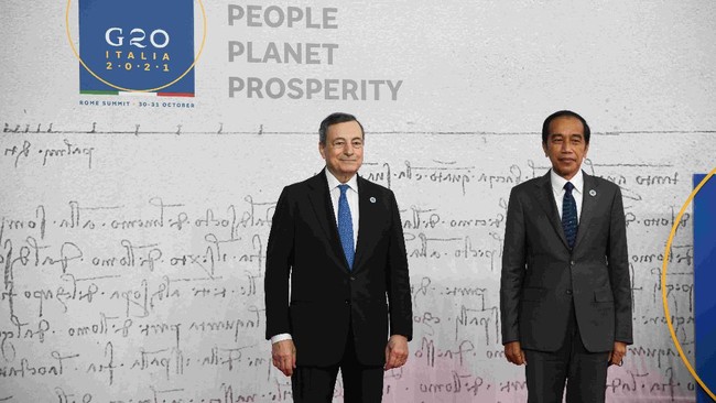 Presiden Joko Widodo mengajak dunia keluar dari krisis saat melakukan pertemuan bilateral dengan tiga pemimpin negara dan Bank Dunia di KTT G20.