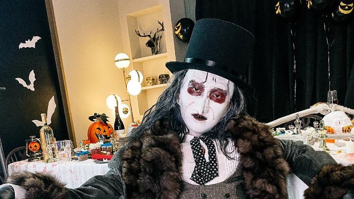 5 Gaya Artis Korea SM Entertainment dengan Kostum Halloween di 2021, Siapa Paling Unik? 5 Gaya Artis Korea SM Entertainment dengan Kostum Halloween di 2021, Siapa Paling Unik?