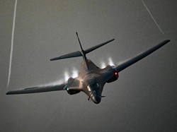 Misteri Penyebab Jatuhnya Pesawat Pengebom Supersonik B-1 Lancer Milik AS