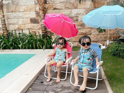 7 Potret Tingkah Lucu Anak Kembar Syahnaz dan Jeje, Menggemaskan Banget Bun!