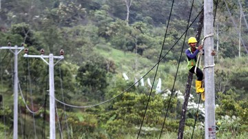 PLN Butuh Suntikan Negara Rp23,95 T Agar Bisa 100 Persen Listriki Desa