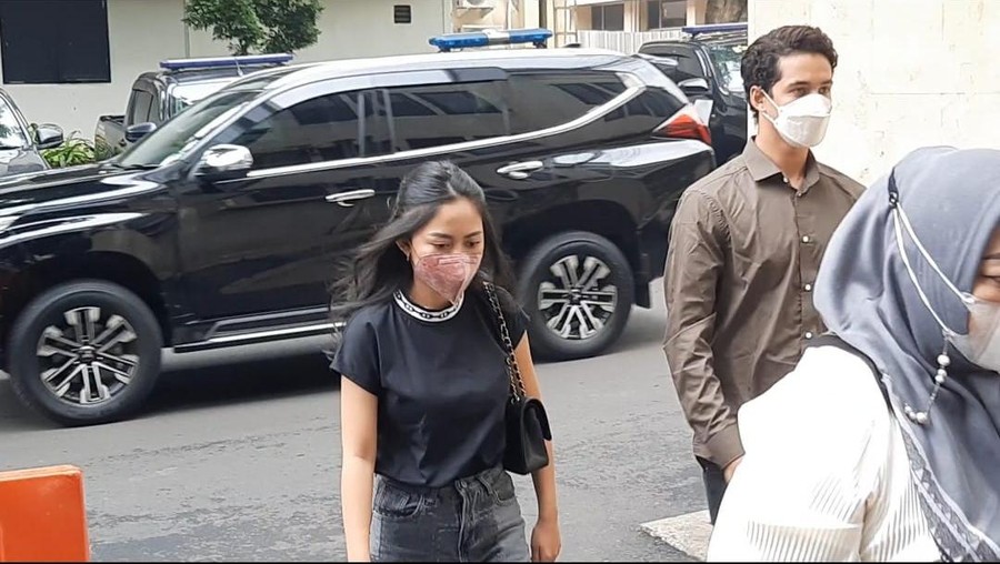 Rachel Vennya tiba di Polda Metro Jaya