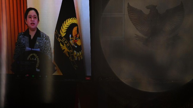 Ketua DPR Puan Maharani mengatakan rangkaian kasus kekerasan seksual yang marak belakangan membuat pengesahan RUU TPKS kini semakin penting.