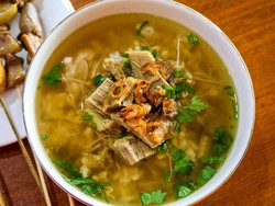 3 Resep Soto Daging Berkuah Kaldu Bening yang Segar Nampol