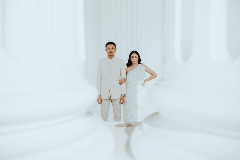 Segera Menikah, 8 Prewedding Winona Willy dengan Tema Adat hingga Modern Adik Nikita Willy, Winona Willy sebentar lagi akan menikah. Preweddingnya berbagai tema mencuri perhatian. Yuk intip!
