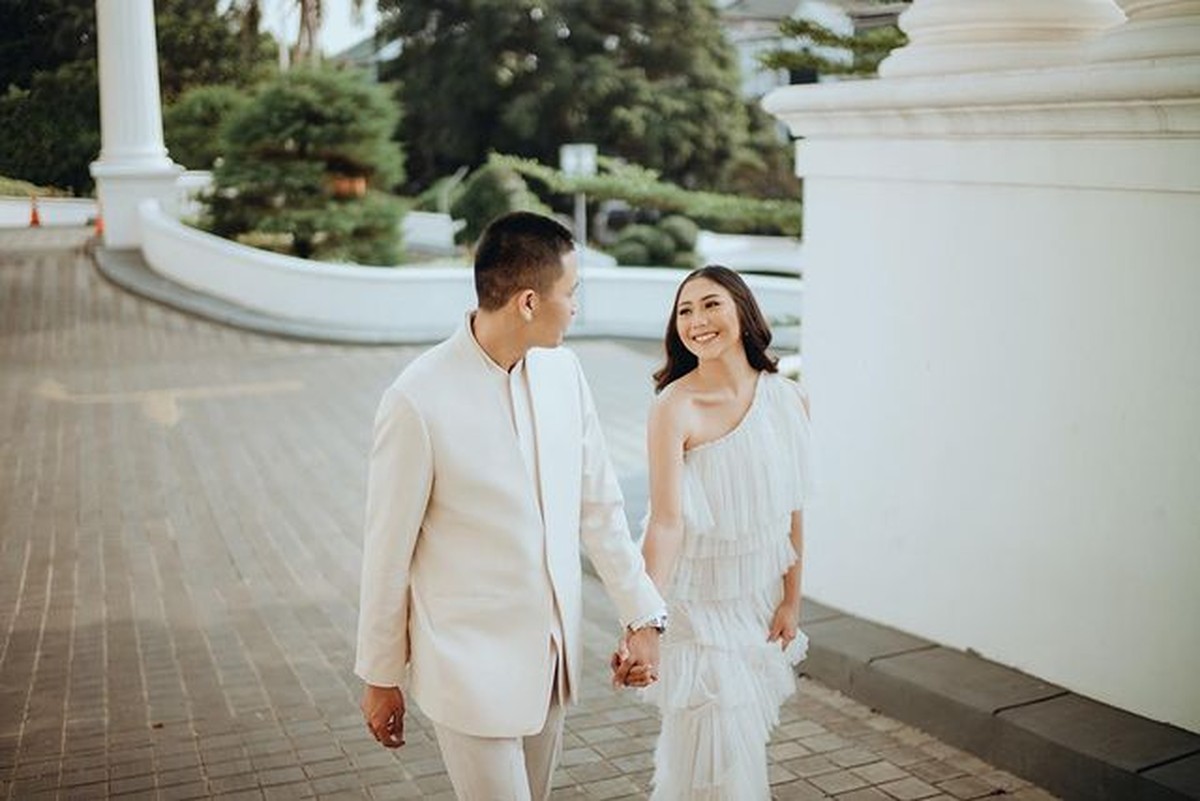 Adik Nikita Willy&comma; Winona Willy sebentar lagi akan menikah&period; Preweddingnya berbagai tema mencuri perhatian&period; Yuk intip&excl;