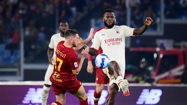 AC Milan menumbangkan AS Roma dengan skor 2-1 pada laga pekan ke-11 Liga Italia di Stadion Olimpico, Senin (1/11) dini hari.