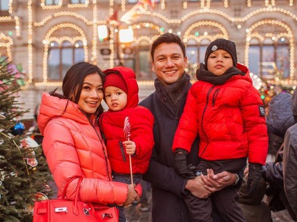 Anak-anaknya Hafal Asmaul Husna, Titi Kamal & Christian Sugiono Banjir Pujian