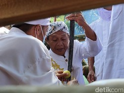 Melihat Tradisi Nyangku Panjalu Mencuci Benda Pusaka Peninggalan Borosngora