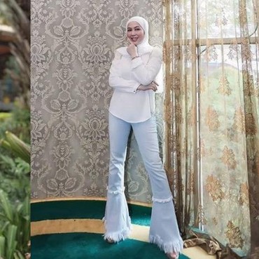 7 Penampilan Shanty Istri Denny Cagur Makin Langsing Usai BB Turun 19 Kg