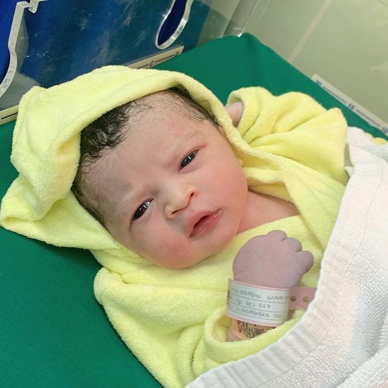 8 Momen Haru & Bahagia Margin Wieheerm Lahirkan Anak Pertama Momen Haru & Bahagia Margin Wieheerm Lahirkan Anak Pertama