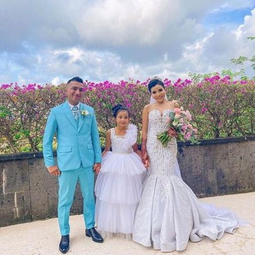 8 Potret Bahagia Pernikahan Eva Belisima Eks Istri Kiwil dengan Bule India