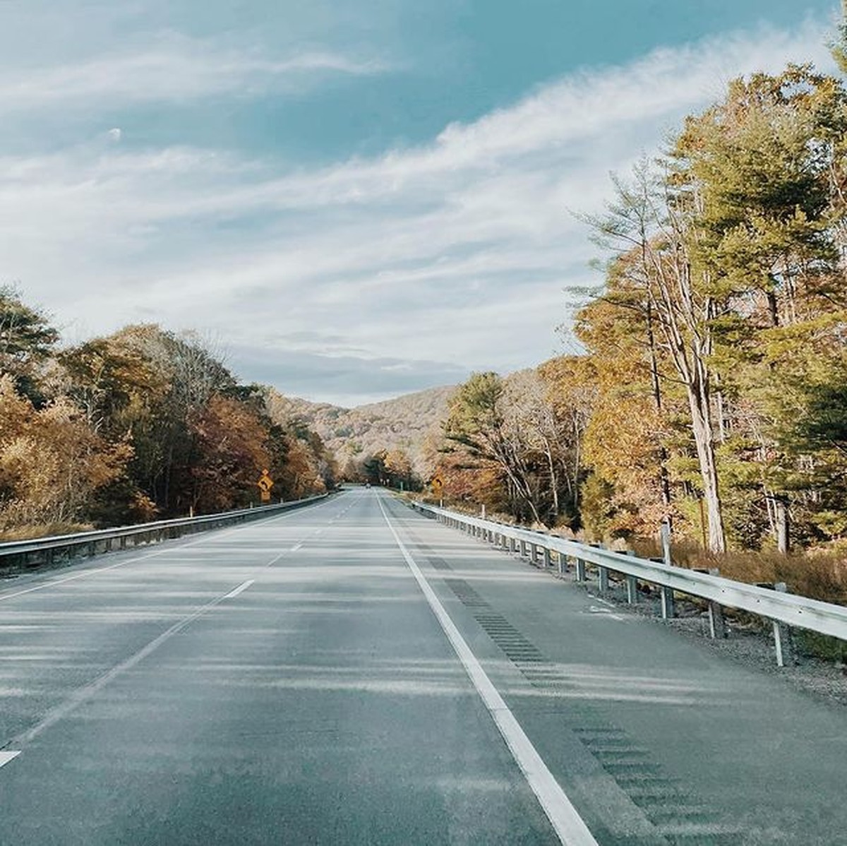 Ditto Percussion memboyong istri dan anaknya keliling Amerika Serikat menggunakan mobil campervan&period; Yuk intip keseruannya&excl;