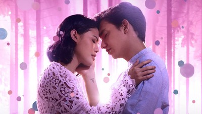 Kepelikan Cinta Beda Agama Jadi Inspirasi Akhirat: A Love Story