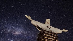 FOTO: Membangun Patung Yesus Tertinggi Ketiga di Dunia