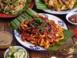 Enak Banget! Ketika Pasta Dijodohkan dengan Rendang dan Sambal Matah
