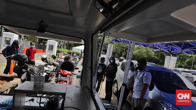 Dalam uji emisi gratis itu, kendaraan yang bukan registrasi DKI Jakarta juga diberikan pelayanan yang sama.