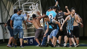 Suporter Tim Liga Brasil Mengamuk, Fasilitas VAR Dirusak