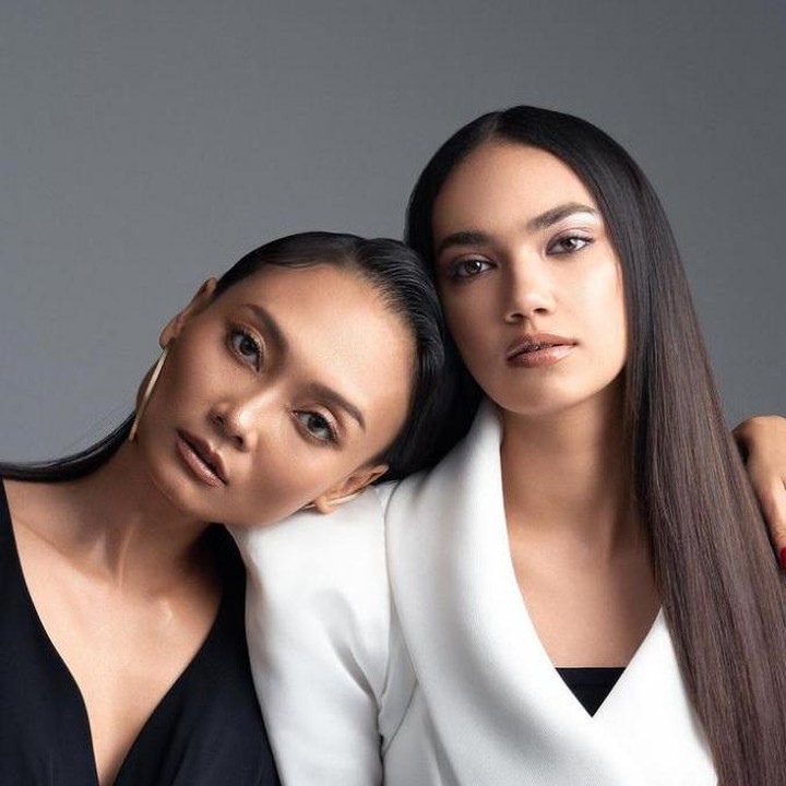 <p>Belum lama ini, Haico dan ibu sambungnya melakukan sesi foto studio untuk pertama kalinya. Momen ini pun enggak lupa Mutiara unggah di akun media sosialnya. (Foto: Instagram @discoangel)</p>