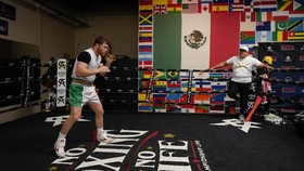 Jadwal Tinju Dunia Canelo vs Charlo 2023