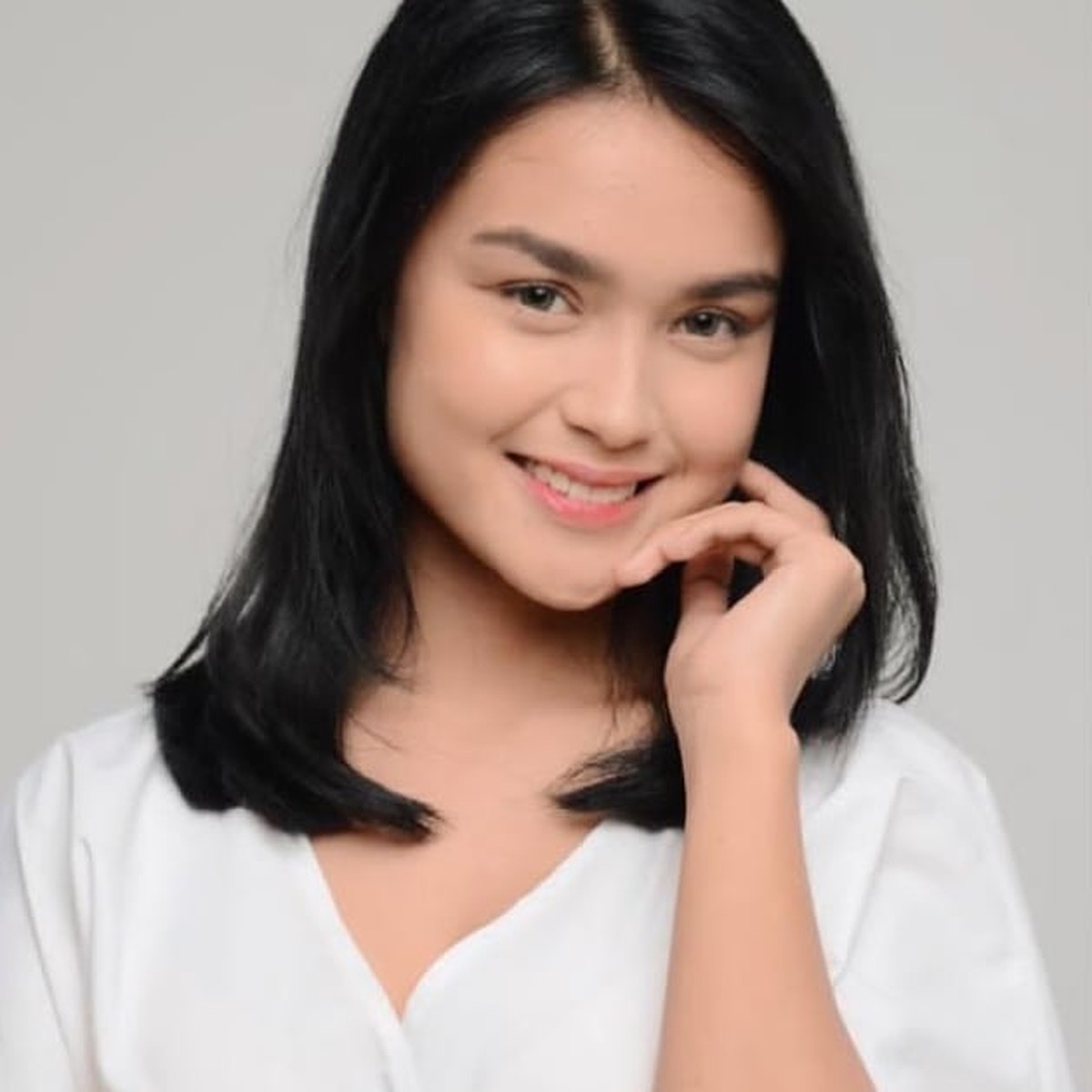 Dunia hiburan Tanah Air sedang berduka atas meninggalnya Hanna Kirana pesinetron yang tengah naik daun&period; Yuk intip&excl;