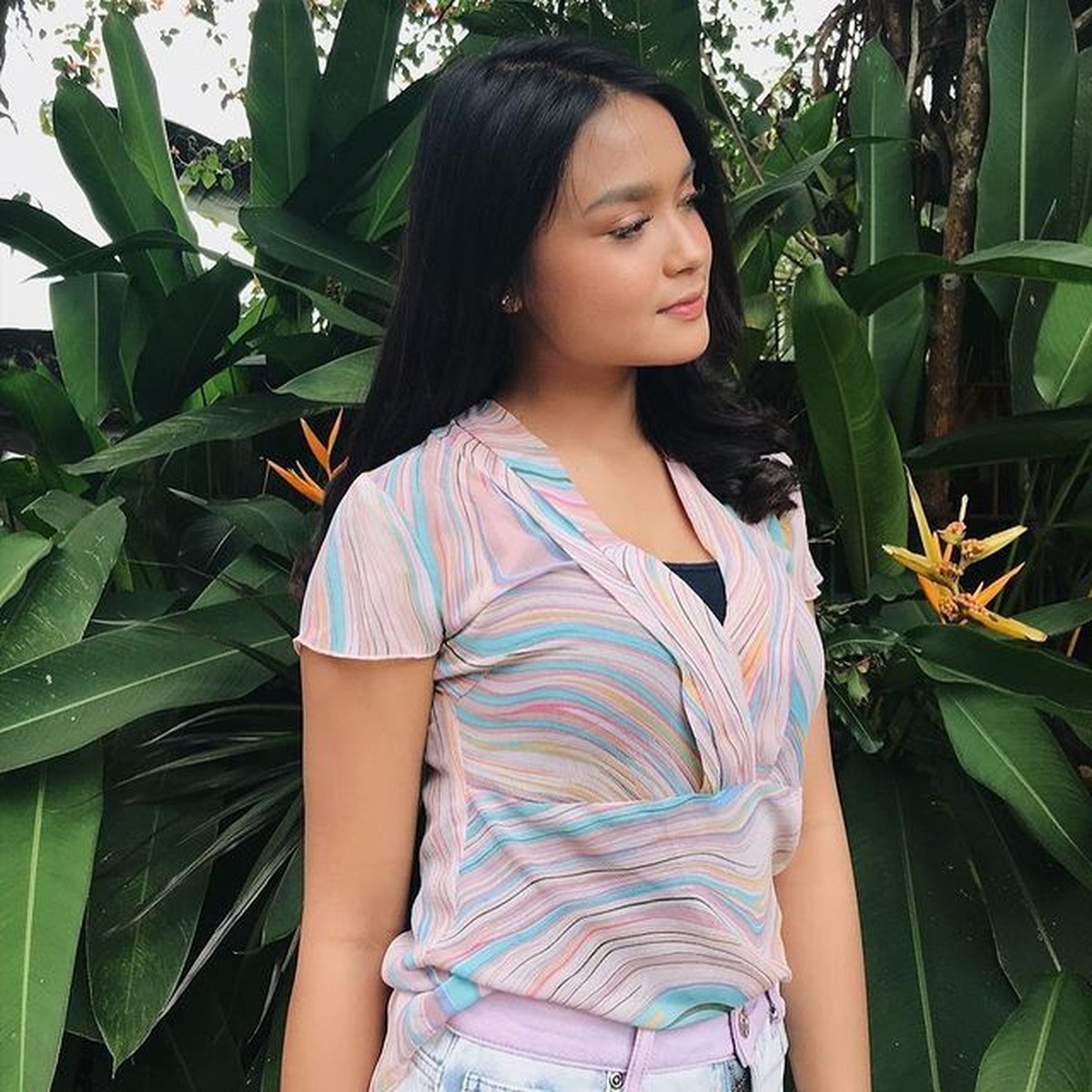 Dunia hiburan Tanah Air sedang berduka atas meninggalnya Hanna Kirana pesinetron yang tengah naik daun&period; Yuk intip&excl;