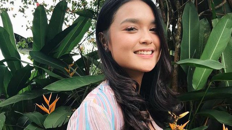 Dunia hiburan Tanah Air sedang berduka atas meninggalnya Hanna Kirana pesinetron yang tengah naik daun. Yuk intip!