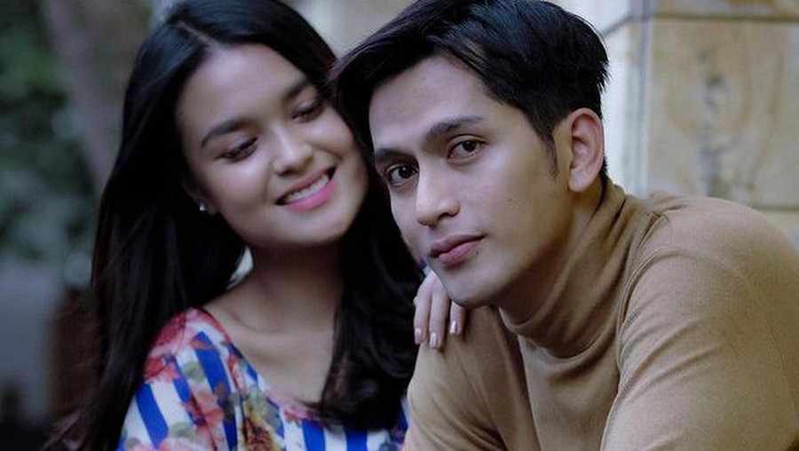 Pesan terakhir Hanna Kirana untuk sang kekasih Ilyas Bachtiar curi perhatian publik. Intip momen manis mereka kini tinggal kenangan!