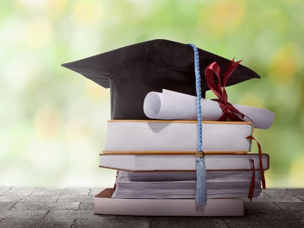 Bisa Lulus S2 dari UGM di Usia 22 Tahun, Frista Ternyata Masuk SD saat Usia 4 Tahun
