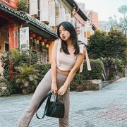 Punya Rencana Berlibur ke Singapura? OOTD ala Selebgram Titan Tyra Ini Bisa Jadi Inspirasi Gaya