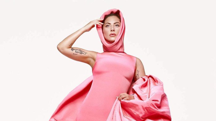 Lady Gaga Tampil di Cover Majalah Vogue Inggris dan Italia, Promosikan Film Terbaru 'House of Gucci' Lady Gaga Tampil di Cover Majalah Vogue Inggris dan Italia, Promosikan Film Terbaru 'House of Gucci'