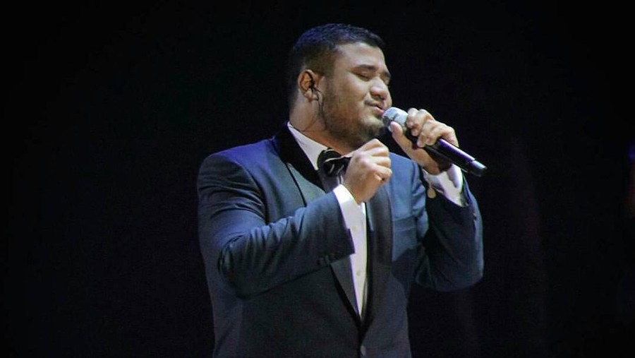 Mike Mohede Mike Mohede