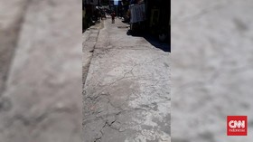 Jalan Retak 2 Meter usai Gempa M 5,9 Guncang Maluku Tengah