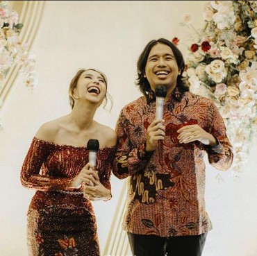 Clairine Clay Bocorkan Rencana Nikah dengan Joshua Suherman