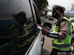 Muncul Wacana Taksi Online Lolos Ganjil Genap, Dishub DKI Bicara Kendala