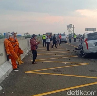 Membongkar Misteri di Jalan Tol Jombang