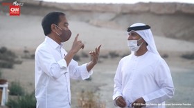 VIDEO: Jokowi dan Pangeran MBZ Tanam Mangrove Bersama