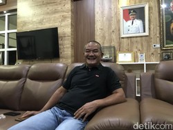Satire Wawalkot Pangkalpinang di WA Story: Kapan Walkot Berhentikan Saya?