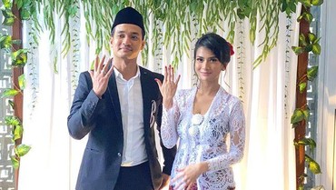 img-title WA Vanessa Angel Aktif Usai Kecelakaan hingga Cuitan Kontroversi Ernest Prakasa