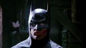 Sutradara Film Batgirl Ungkap Michael Keaton Jadi Batman Lagi