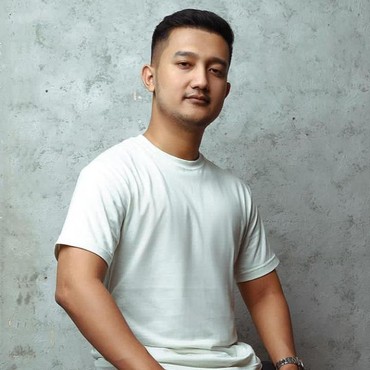 Tom Liwafa Jawab Tudingan Pansos soal Bantu Anak Vanessa Angel & Bibi