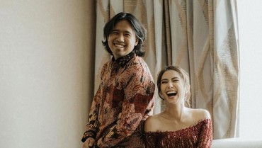 Selamat! Joshua Suherman & Clairine Clay Menikah Tepat di Hari Ibu