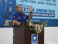Zulhas Puji Ganjar Cocok Naik Kelas Nasional, Mau Dorong Nyapres?