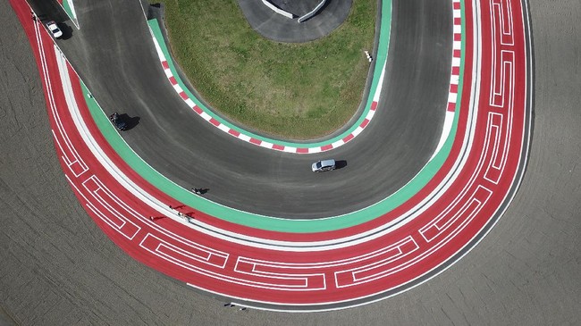 Pihak Ducati membantah telah mengeluarkan pernyataan terkait pembongkaran properti tim Aruba.it jelang balapan World Superbike (WSBK) Mandalika.