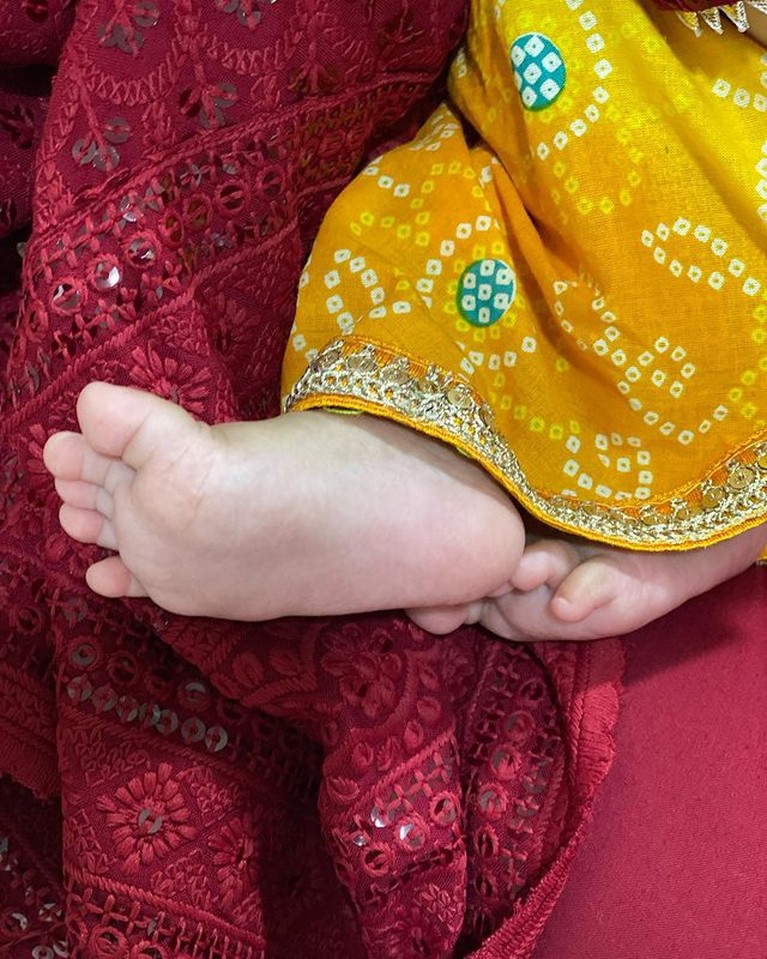 9 Potret Artis Bollywood Rayakan Diwali Hari Besar Umat Hindu Para artis Bollywood merayakan Diwali atau festival cahaya hari besar umat hindu. Yuk kita intip potretnya!