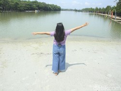 Ada Wisata Pantai di Bogor, Sudah Tahu?