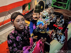 Kisah Djanggan Purbo Djati, Dalang Cilik Berprestasi Asal Kulon Progo