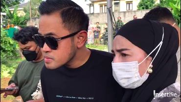 img-title Istri Gilang Juragan 99 Rasakan Firasat Sebelum Vanessa Angel Wafat